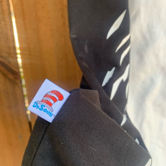 Dr. Seuss T-shirt size XXL . - Picture 4 of 8